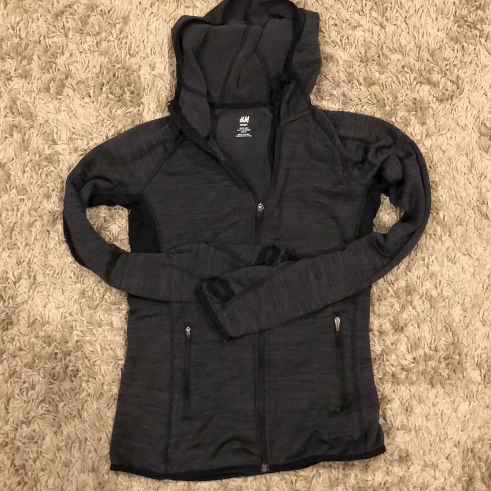H&M Sport zip up